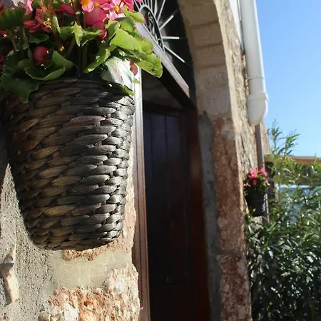 Casale Fraginesi Vakantiehuis *